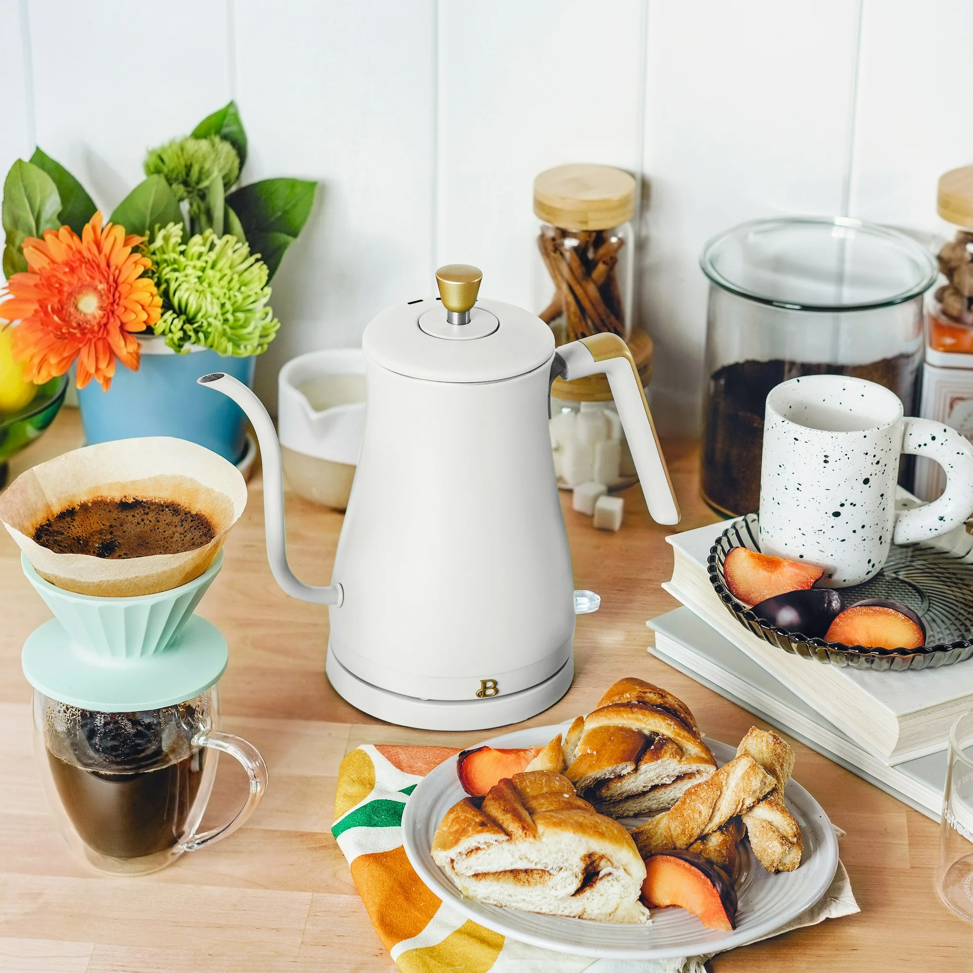 Drew Barrymore 1-Liter Electri – Electric Kettle Gooseneck recenzja i cena